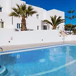 Hotell Nikos 4*