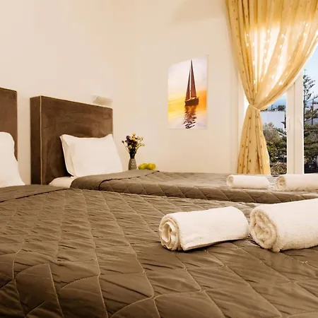 Hotel Nikos 4*