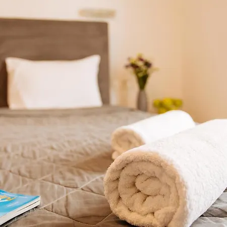 Nikos Hotel 4*