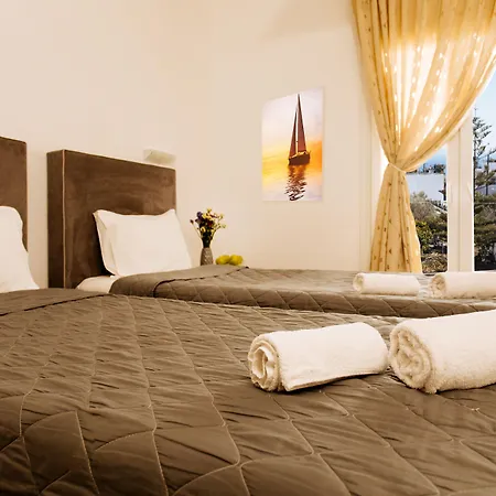 Hotel Nikos 4*