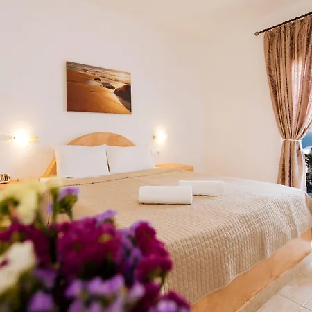 Hotel Nikos 4*