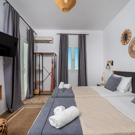 Hotel Nikos Karterados (Santorini)