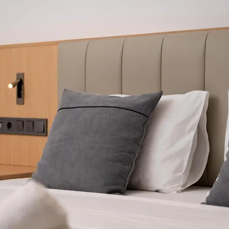 Nikos Hotel Karterados (Santorini)