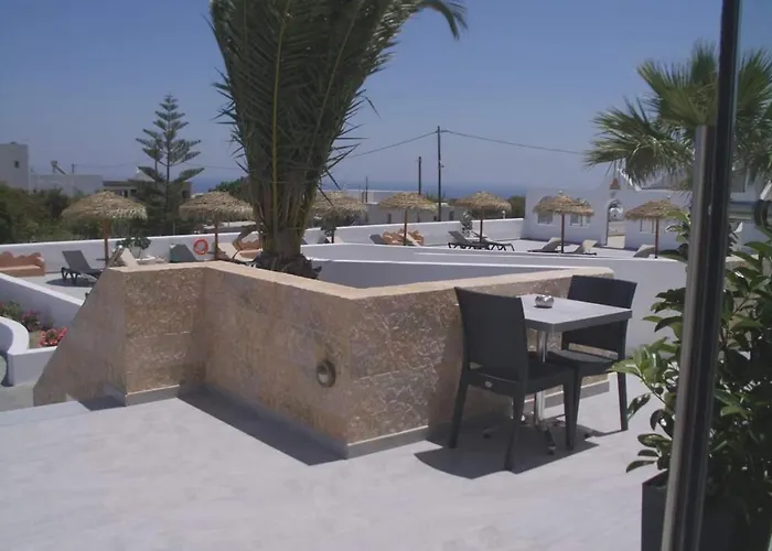 Nikos 4* Karterados (Santorini)