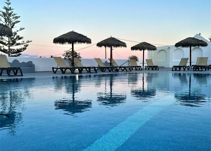 Nikos Karterados (Santorini)