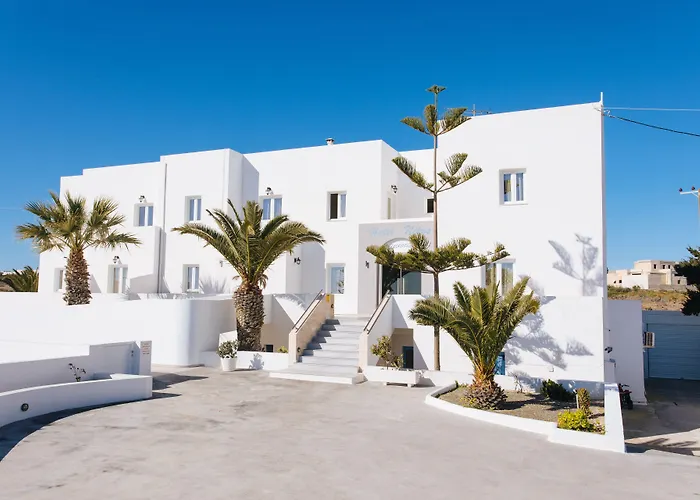 Nikos Karterados (Santorini)