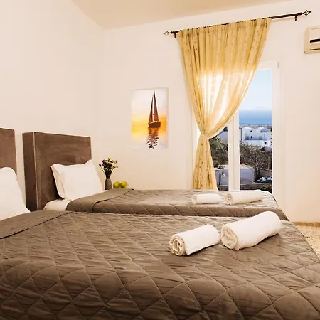 Nikos Hotel 4*