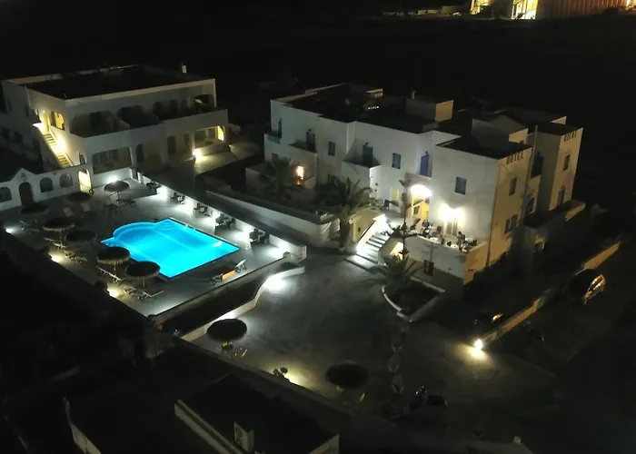 Nikos Hotel Karterados (Santorini)