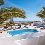 Nikos Hotel 4*