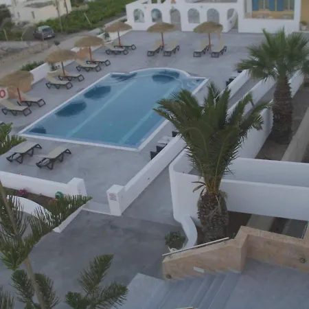 Nikos Karterados (Santorini)