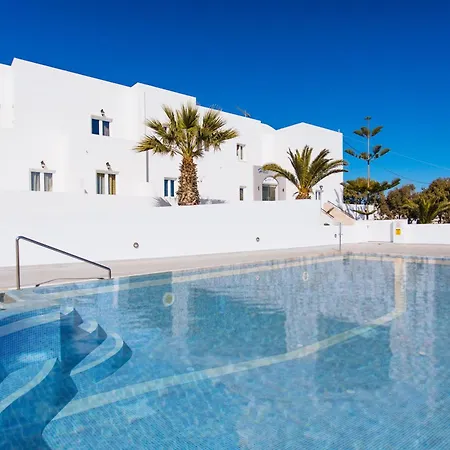 Nikos 4* Karterados (Santorini)