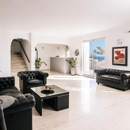 Hotel Nikos 4*