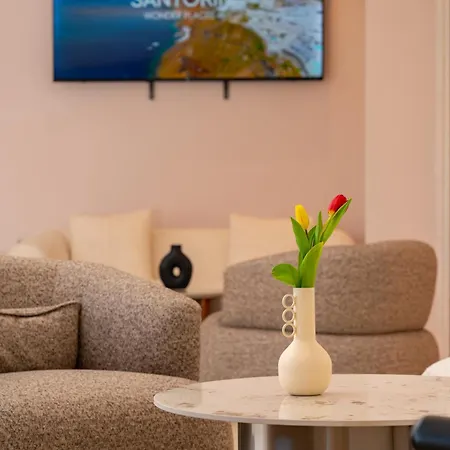 Nikos Hotel